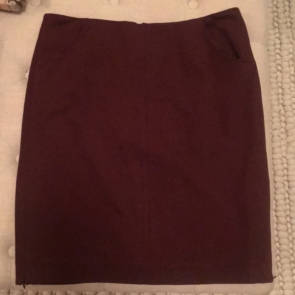 Cabi Wine Color Size 10 Pencil Skirt NWOT